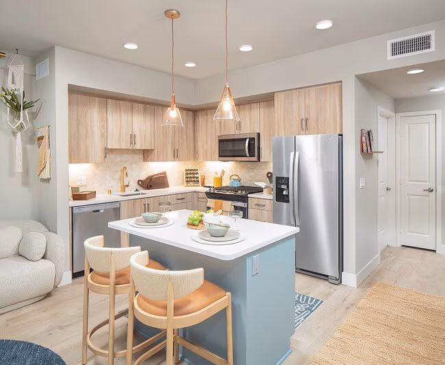 Rivair Apartment Homes photo 5