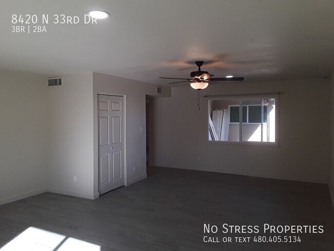 8420 North 33rd Drive, Phoenix, AZ 85051 photo 2