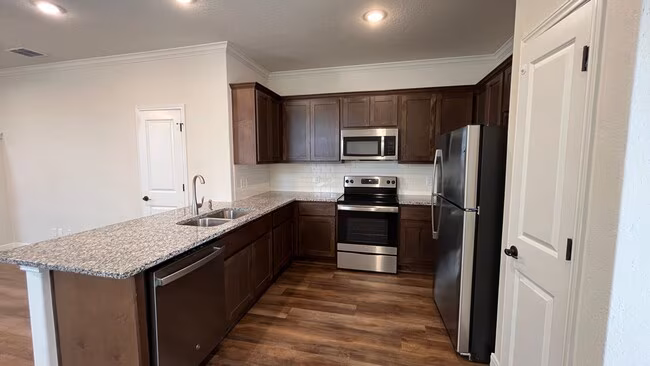 10323 Candlewood Wy San Antonio, TX 78245 photo 5