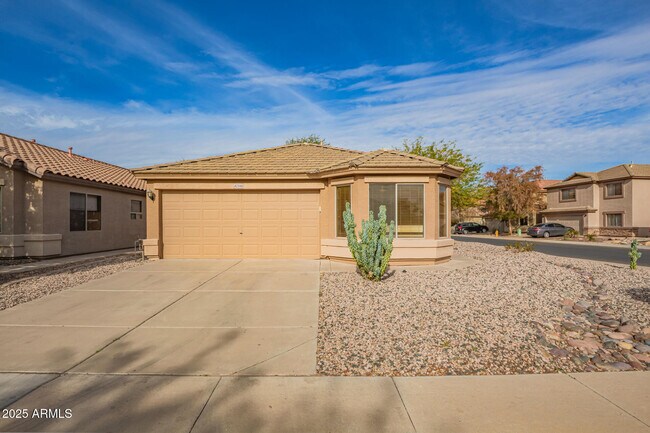 42346 W Sunland Dr Maricopa, AZ 85138 photo 2