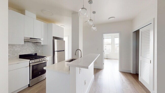 1408 California St San Francisco, CA 94109 photo 4