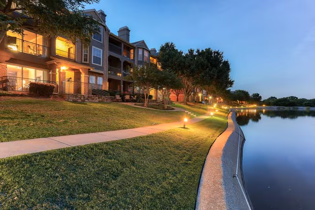 The Reserve On Willow Lake Apartments photo 5