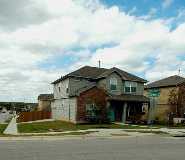 6712 Janes Ranch Rd Austin, TX 78744 photo 3