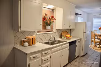 2808 Bent Tree Ln Arlington, TX 76016 photo 4