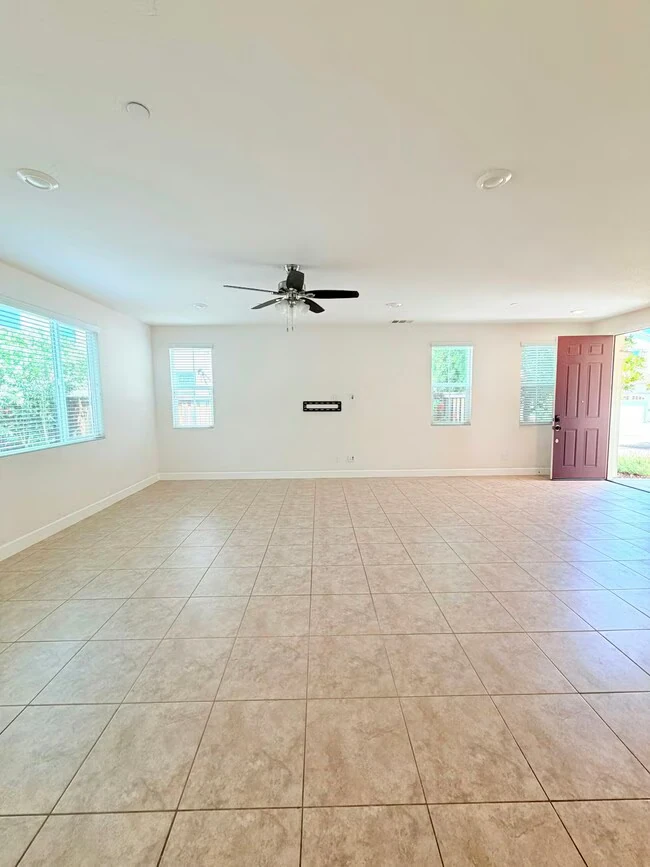 2133 Salice Wy Brentwood, CA 94513 photo 4