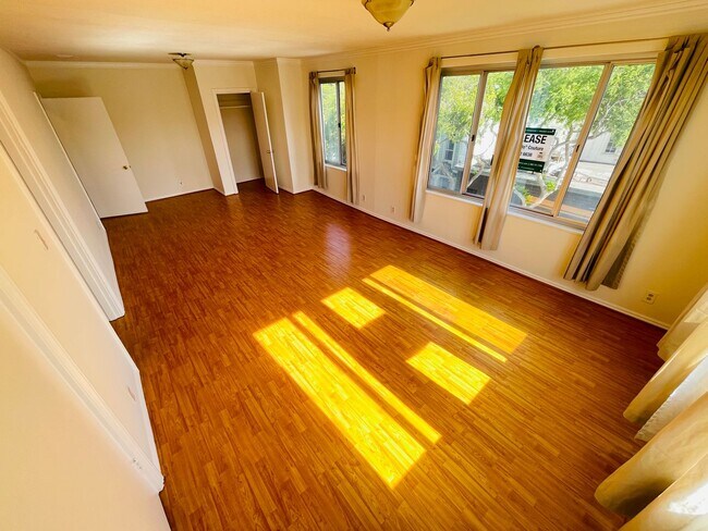 1904 Divisadero Street, San Francisco, CA 94115 photo 2