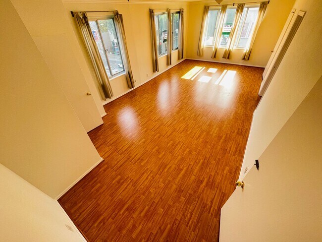 1904 Divisadero Street, San Francisco, CA 94115 photo 4