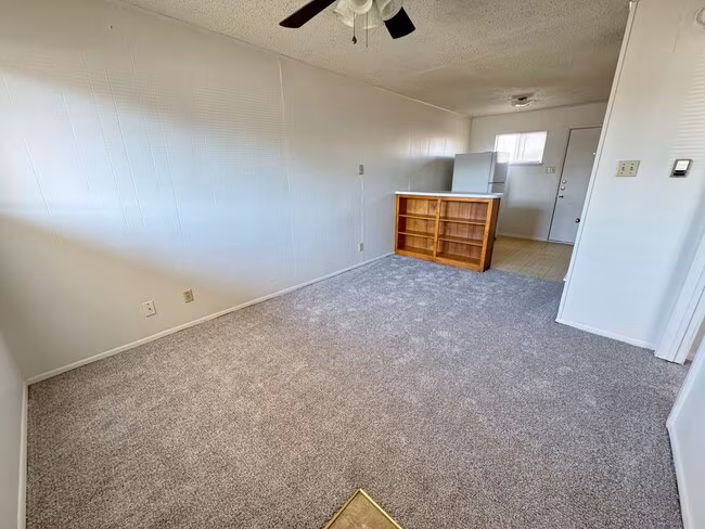 807 W Hallmark Ave Killeen, TX 76541 photo 2