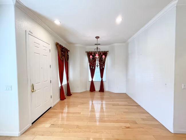 Perfect Shape Pleasanton Single Family Home photo 4