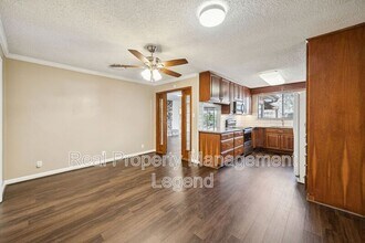 2017 Durham Street, Irving, TX 75062 photo 5