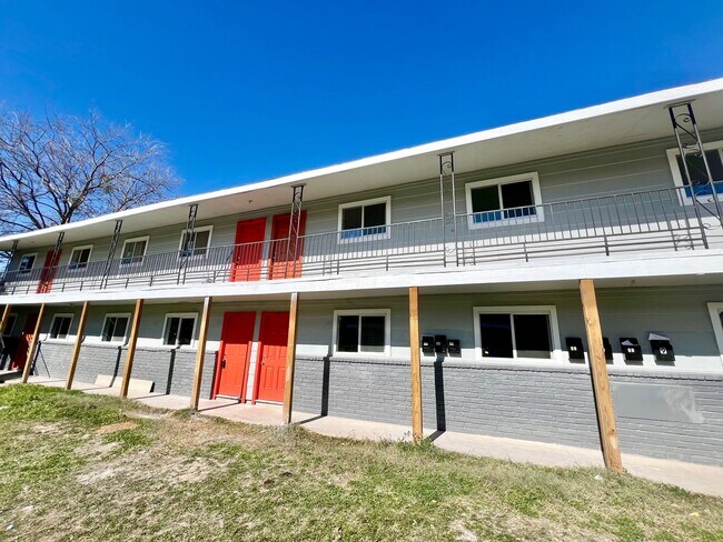 2807 Observation Dr San Antonio, TX 78227 photo 2