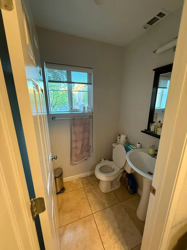 4626 Central Pkwy Dublin, CA 94568 photo 2