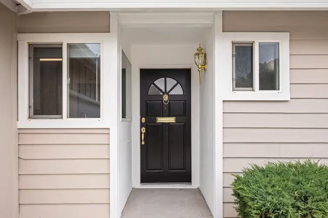10852 Alderbrook Ln Cupertino, CA 95014 photo 2