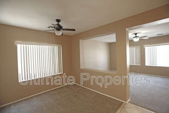 9234 W Milkweed Loop Phoenix, AZ 85037 photo 5
