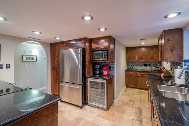 6802 E Ludlow Dr Scottsdale, AZ 85254 photo 5
