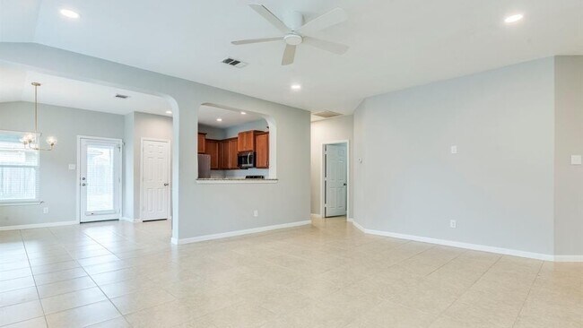 141 Linden Ln San Marcos, TX 78666 photo 5