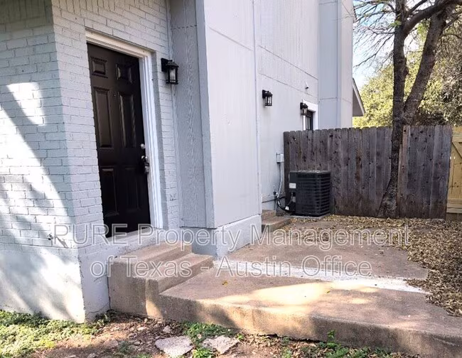 4413 Whispering Valley Dr Austin, TX 78759 photo 2