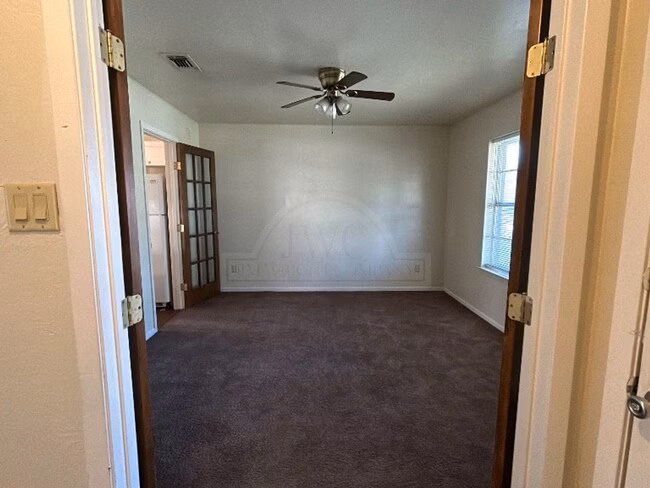 618 N 23rd St Copperas Cove, TX 76522 photo 3