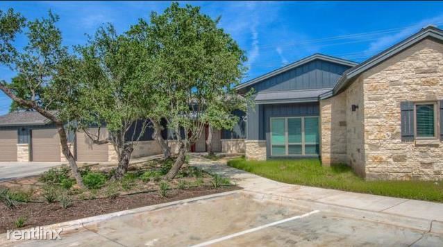 28725 Ranch Rd 12 Dripping Springs, TX 78620 photo 4
