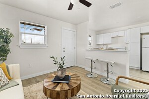 3409 Commercial Ave San Antonio, TX 78221 photo 2