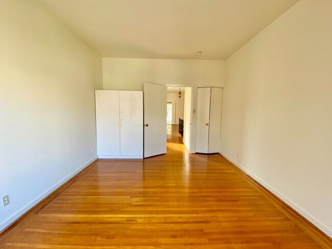 1949 Filbert Street, San Francisco, CA 94123 photo 5