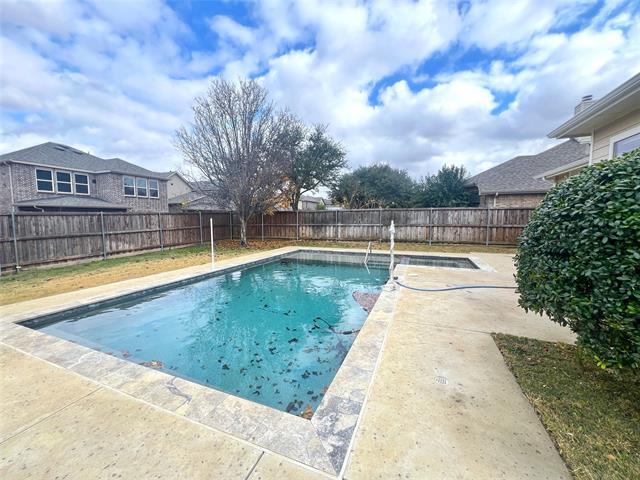 7011 Chackbay Ln Dallas, TX 75227 photo 4