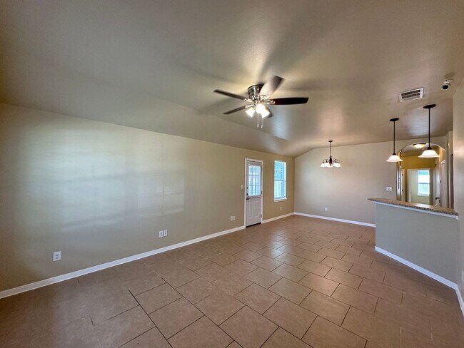 1300 Loyal Ln Killeen, TX 76549 photo 3