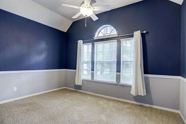 23 Rosewater Place, Spring, TX 77381 photo 4