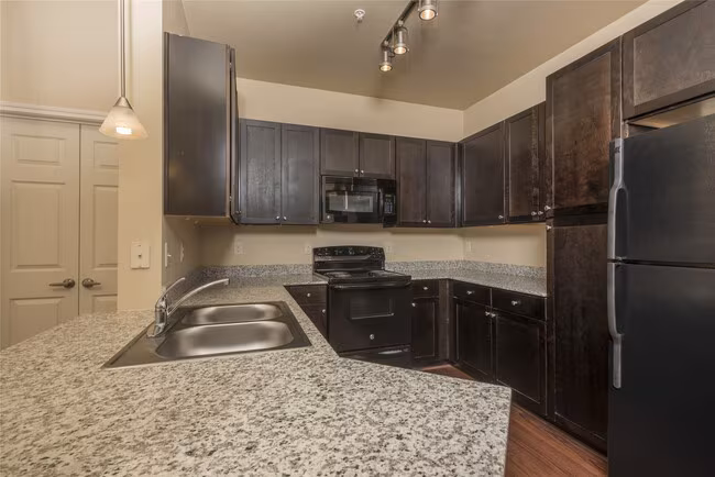 11821 Cypress Corner Ln Houston, TX 77065 photo 4