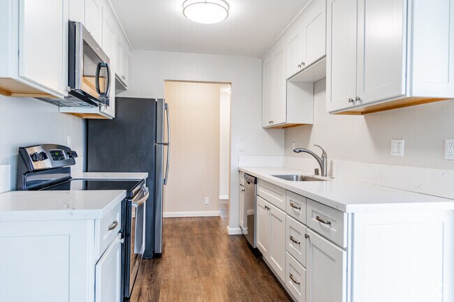 Vista Terrace Apartments photo 3