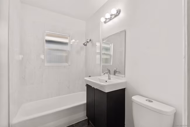734 S 46th St San Diego, CA 92113 photo 3
