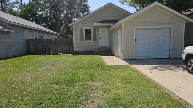 11919 Kingslake Forest Dr - SFHT photo 3