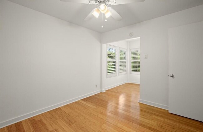 2303 East Side Dr Austin, TX 78704 photo 2