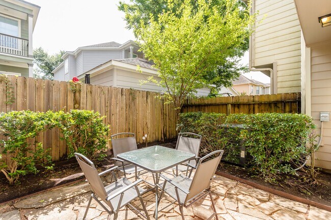 1426 Prince Street, Houston, TX 77008 photo 5
