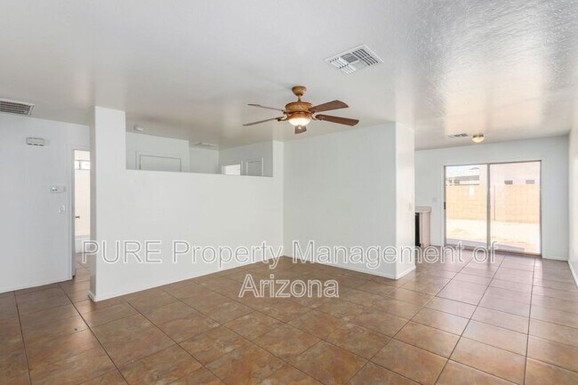6318 W Chickasaw St photo 2