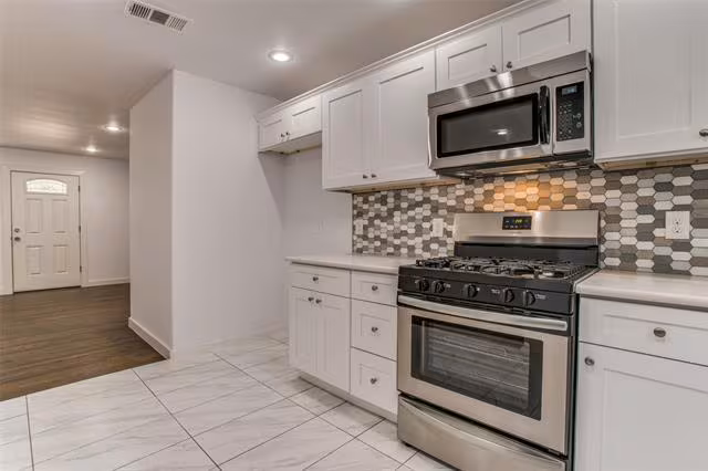 1331 Whitaker Ave Dallas, TX 75216 photo 4