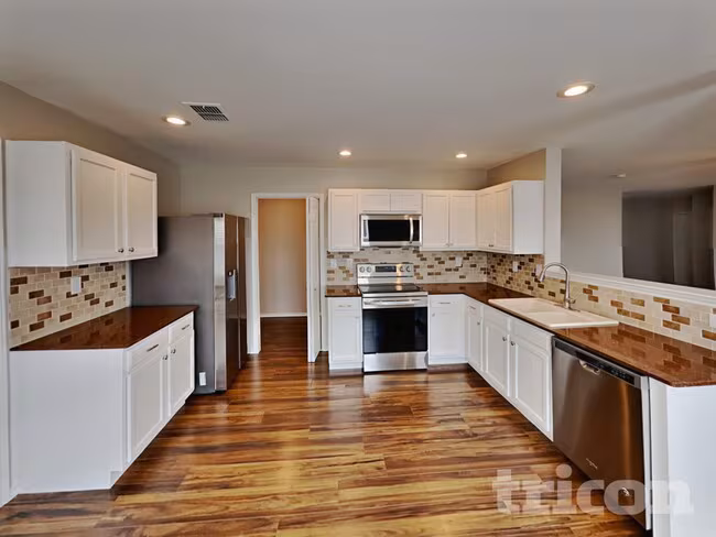736 Elizabeth Dr Burleson, TX 76028 photo 5