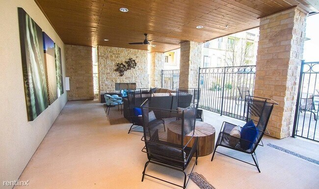 1301 Bray Central Dr Allen, TX 75013 photo 5