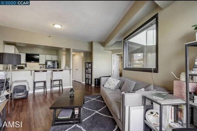 6363 Christie Ave Emeryville, CA 94608 photo 4