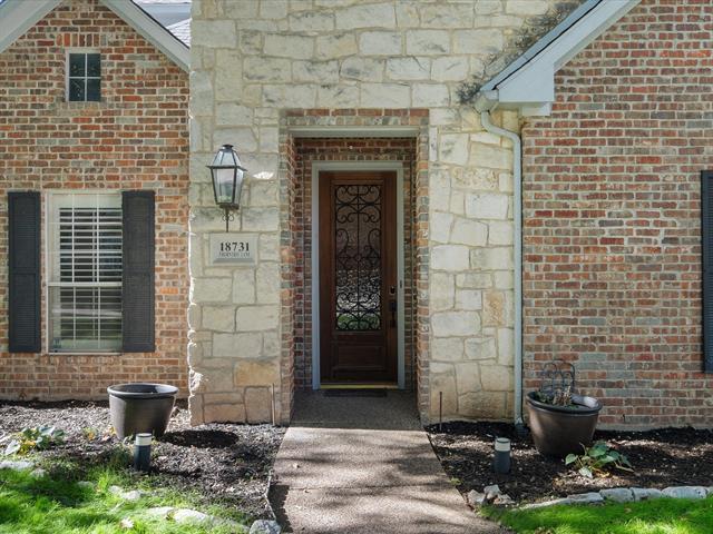 18731 Thorntree Ln Dallas, TX 75252 photo 3