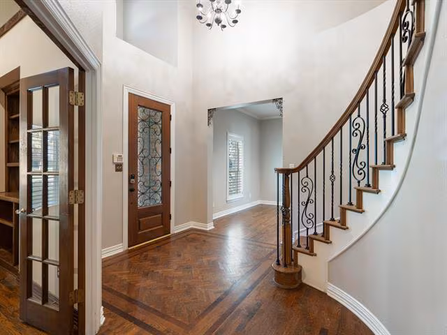 18731 Thorntree Ln Dallas, TX 75252 photo 4