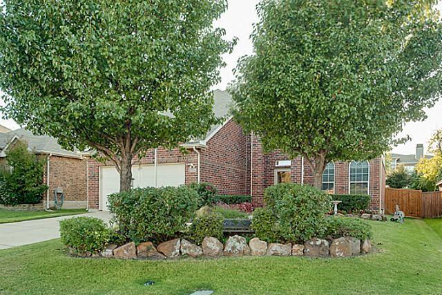 1519 Silverleaf Dr Carrollton, TX 75007 photo 3
