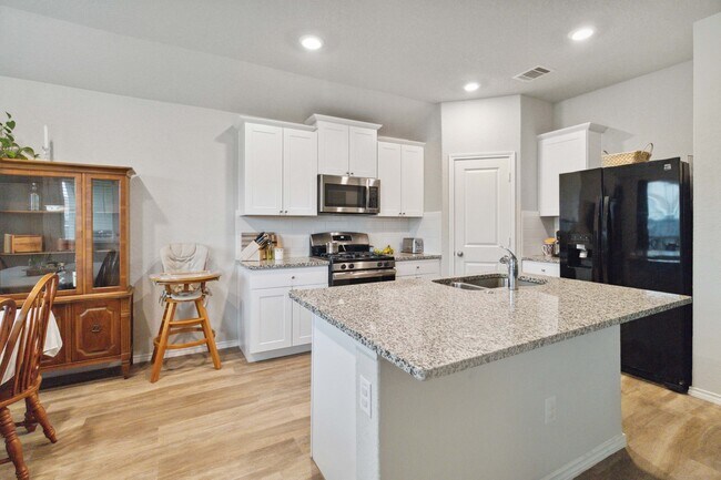 507 Agave Flats Dr New Braunfels, TX 78130 photo 5