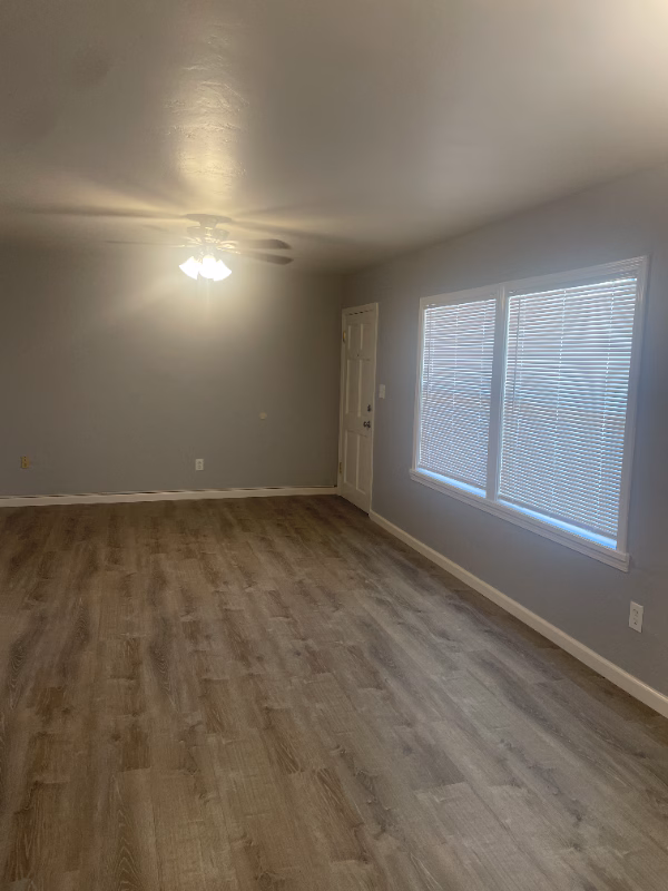 7770 University Ave La Mesa, CA 91942 photo 3