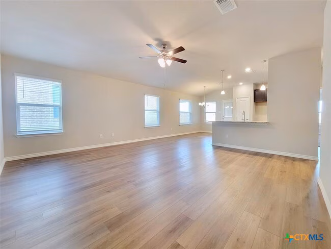 6314 Matagorda Rd Belton, TX 76513 photo 4