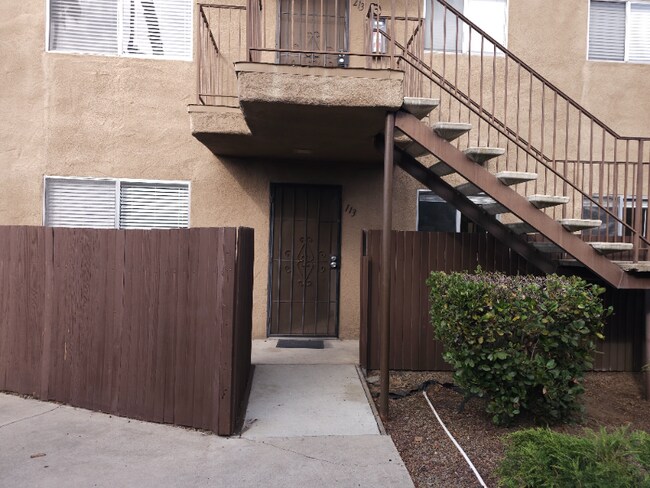 1073 Estes St El Cajon, CA 92020 photo 2