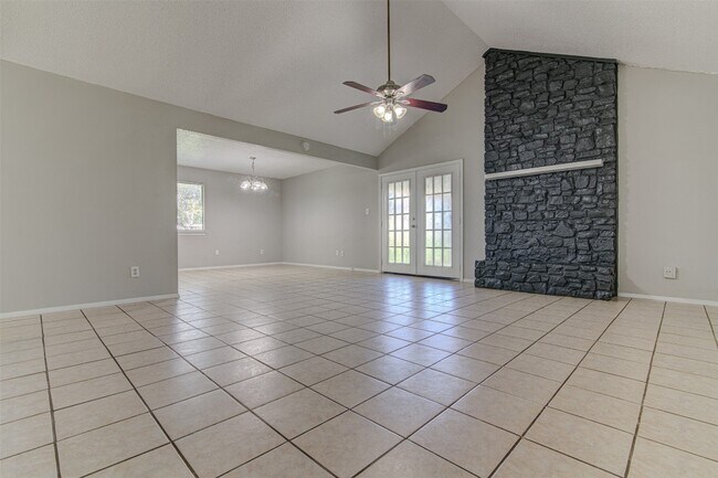 402 Creek Cove Round Rock, TX 78664 photo 2