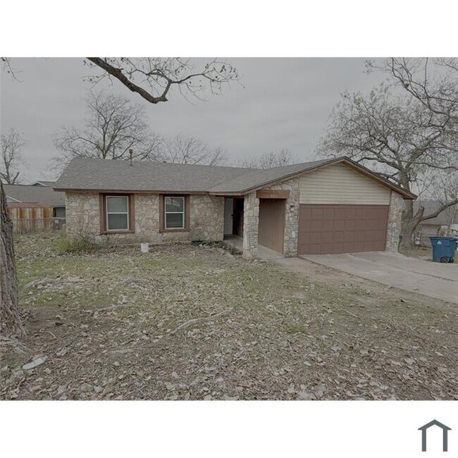 8301 View Ridge Drive, Austin, TX 78724 photo 2