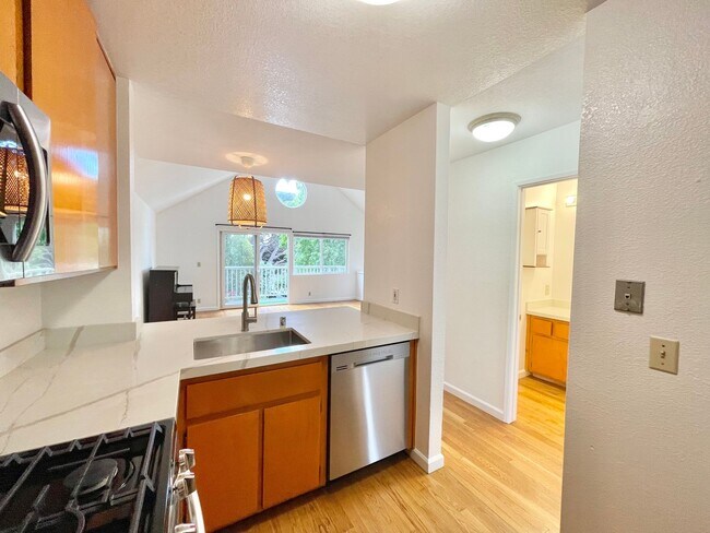 1481 De Haro Street, San Francisco, CA 94107 photo 5