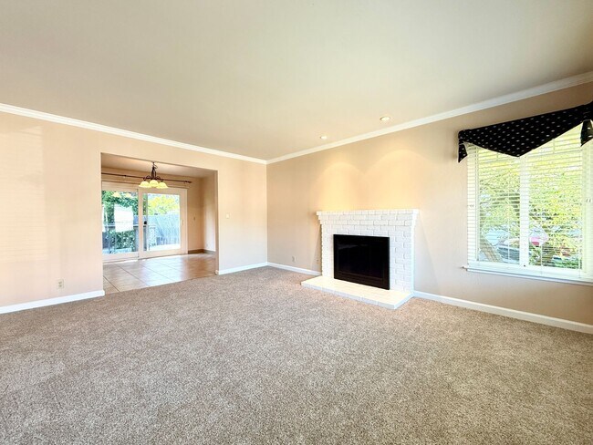 1163 Grand Teton Dr Pacifica, CA 94044 photo 5